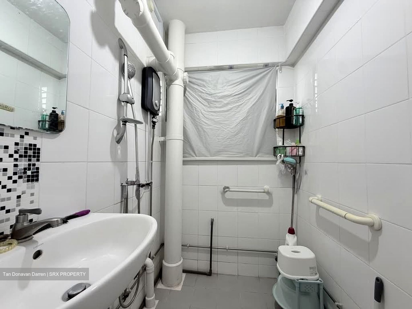 Blk 412 Pandan Gardens (Jurong East), HDB 3 Rooms #588133681